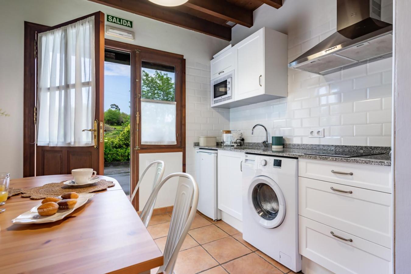 Entrenueces Appto2 Camango Apartment Екстериор снимка